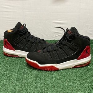 Nike Air Jordan Max Aura Bred shoes men’s size 10 (OKPM-01-005)